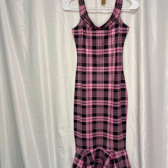 ChicMe Pink Plaid Bodycon Ruffle Hem Dress – Size S – NWOT - Picture 2 of 6